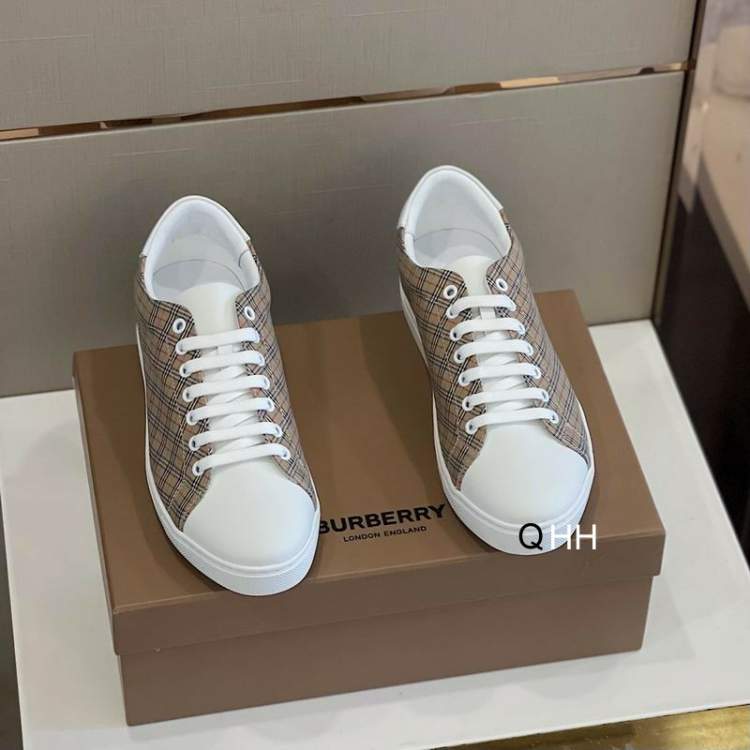 Picture of Burberry Shoes _SKUBurberrysz38-44WM02532002